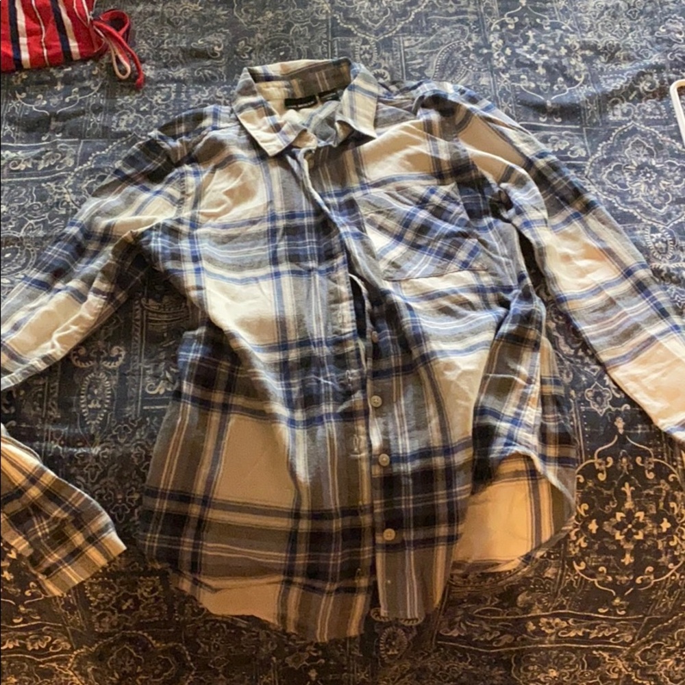 Blue, white, and gray flannel.